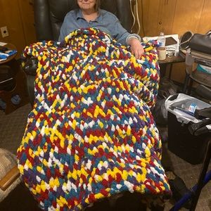 Chunky yarn blankets
